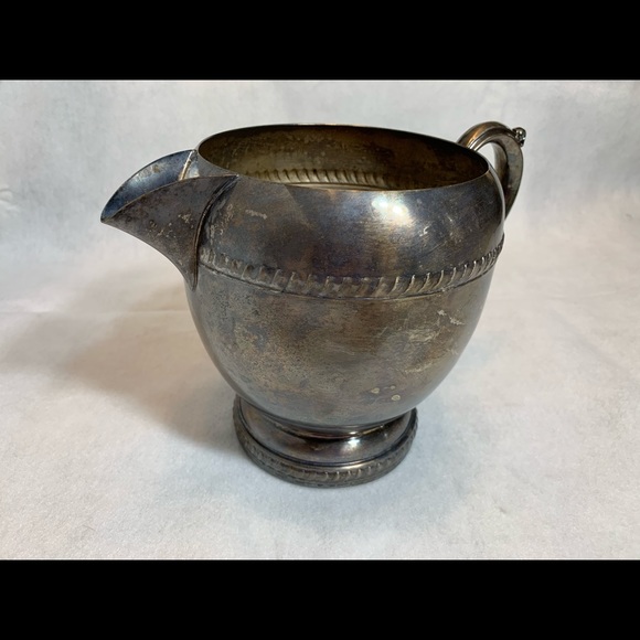 Crosby Silverplate Vintage Water Pitcher - Picture 6 of 11